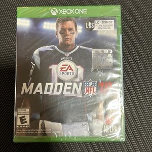 - 💫NEW. XBox One Madden 18 NFL